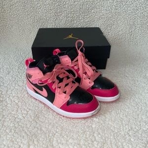 Jordan 1 Mid (PS)